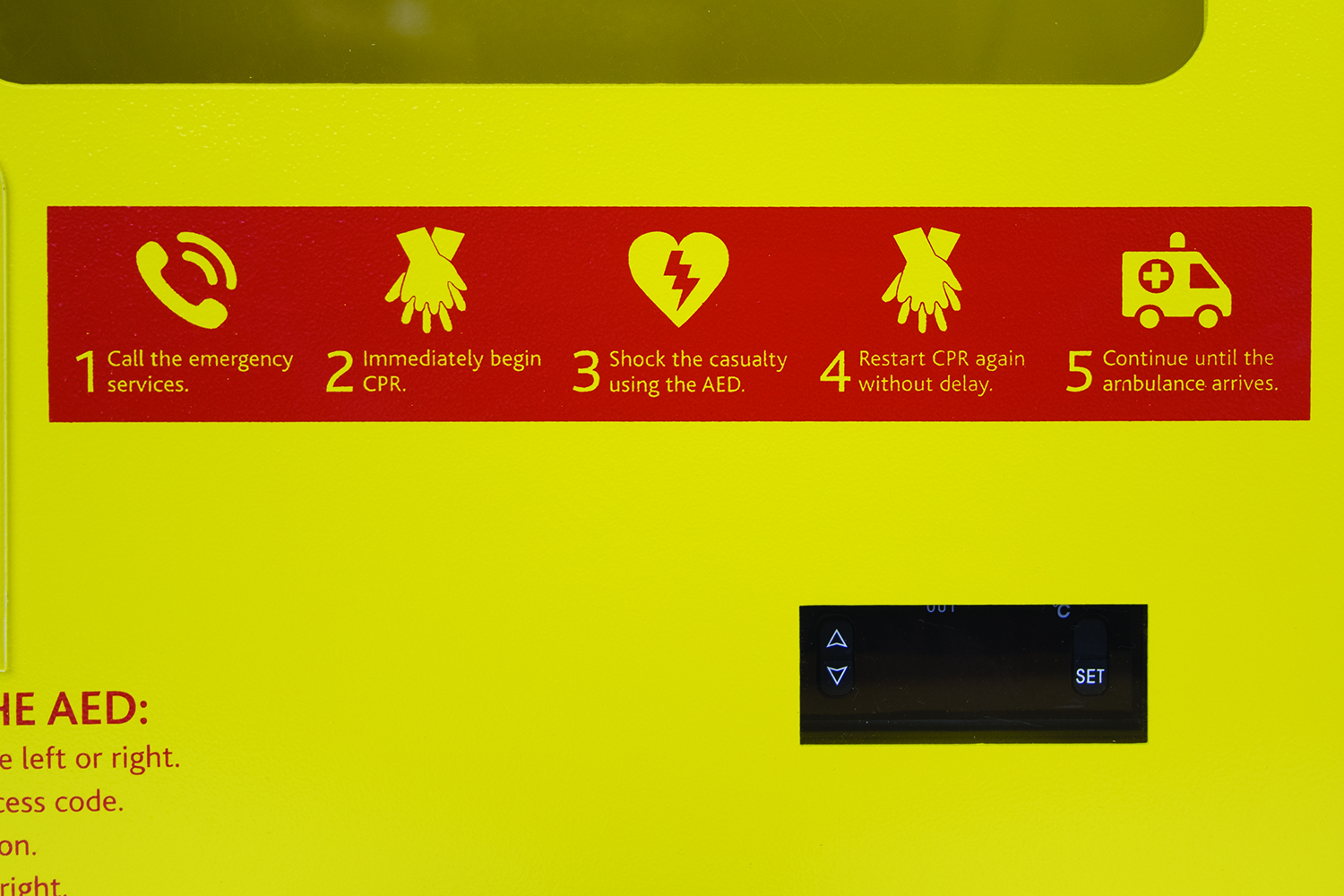 Heated AED First Aid Cabinet - Lockable - Image 8